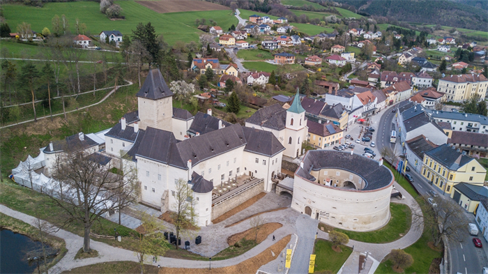 Schloss Pöggstall Drohnenansicht